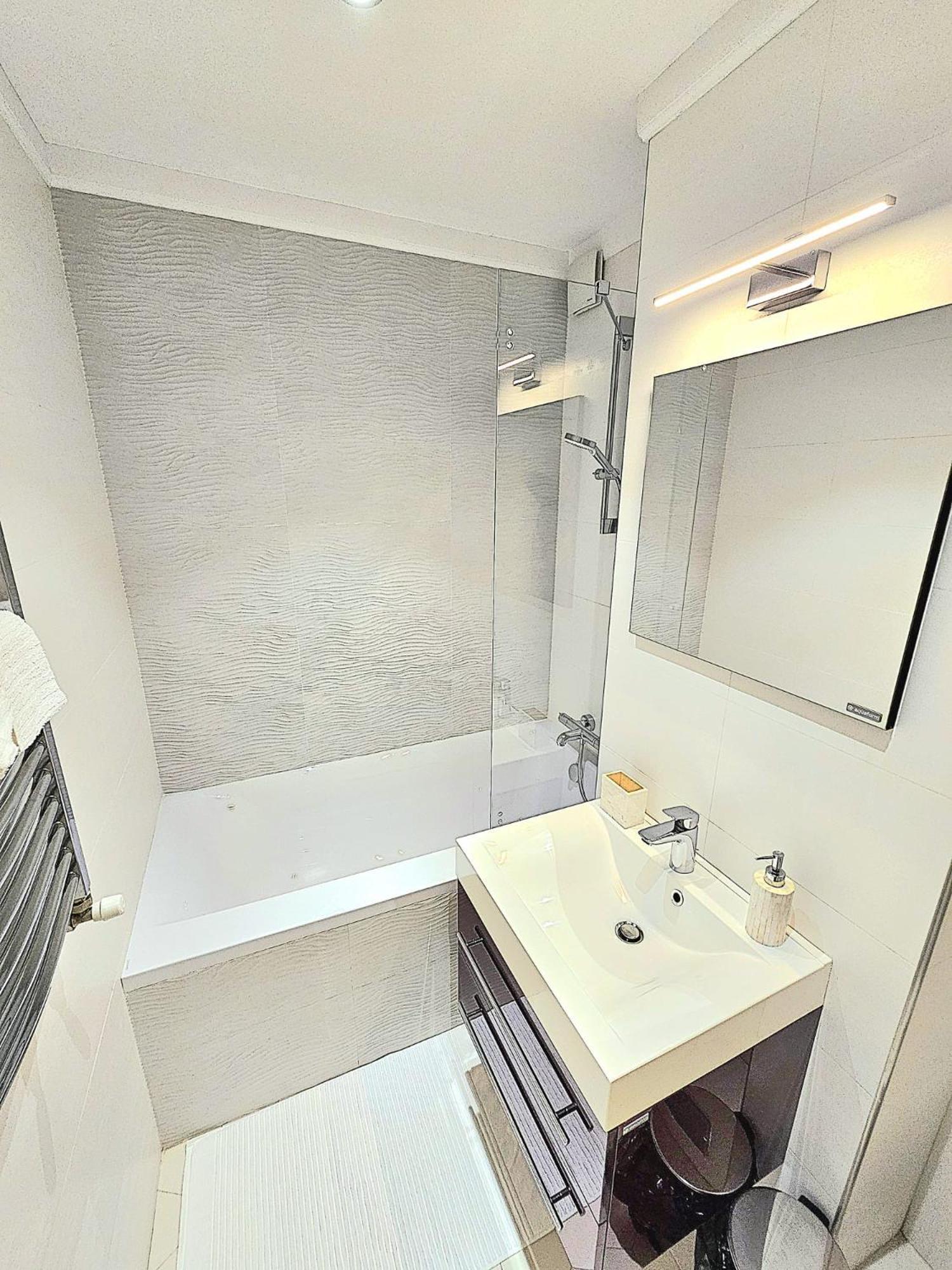 Cathedral Apartment